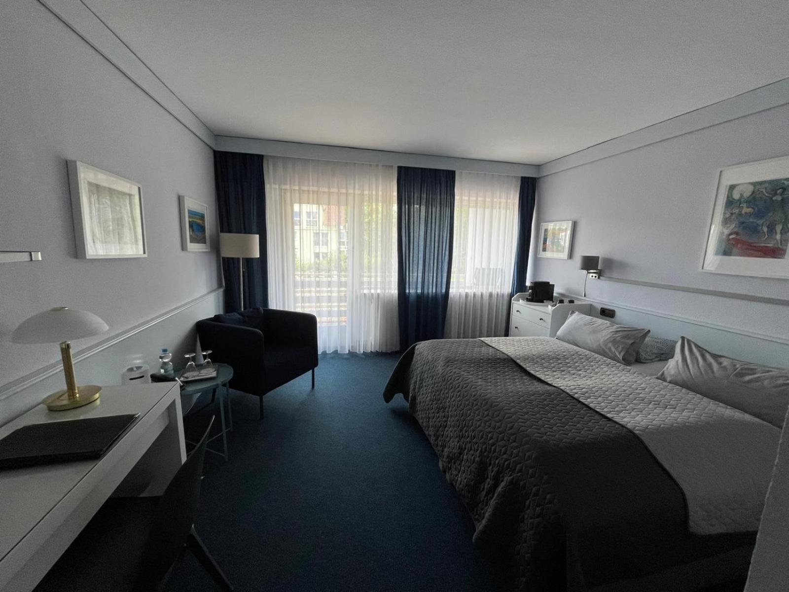 Hotel Markgraf Бад Белинген Екстериор снимка