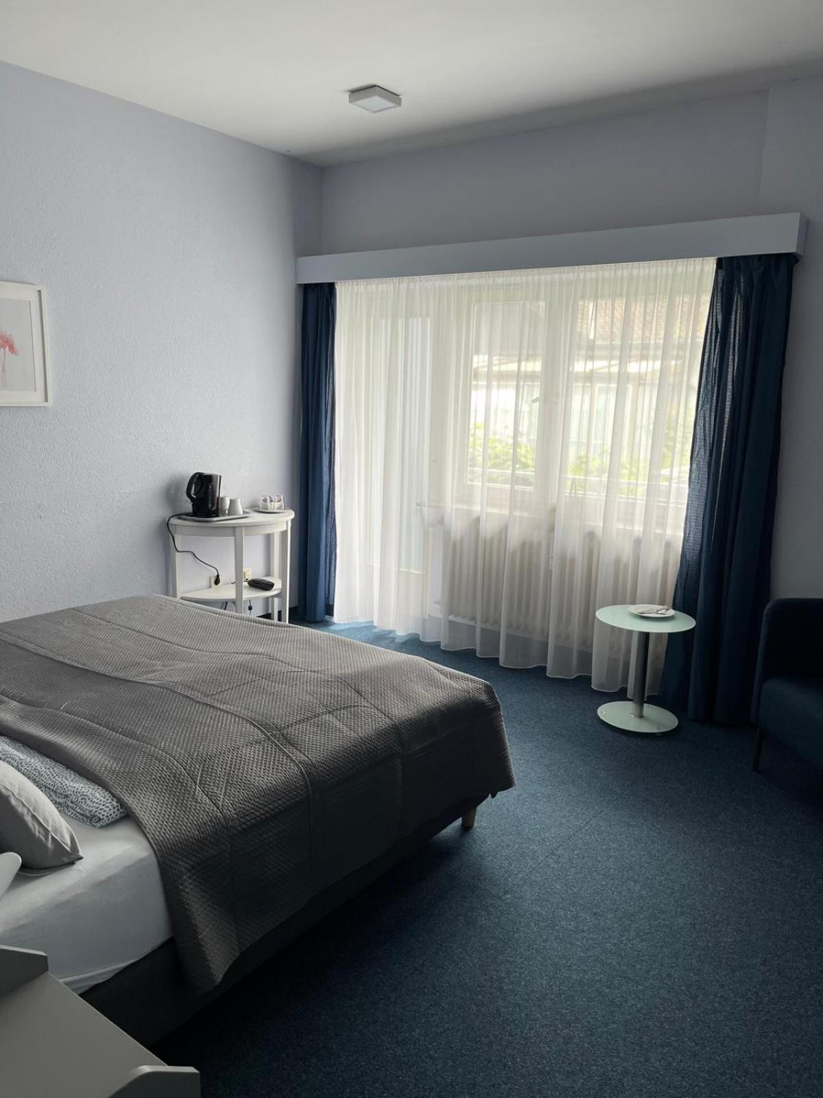 Hotel Markgraf Бад Белинген Екстериор снимка
