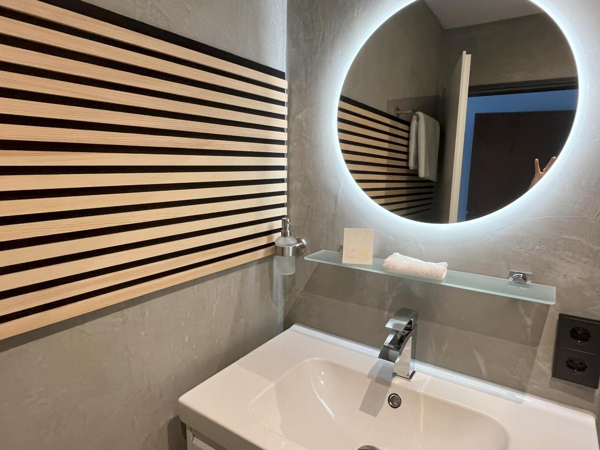 Hotel Markgraf Бад Белинген Екстериор снимка